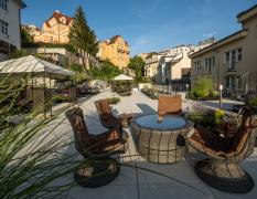Luxury Wellness und Spa Hotel Prezident Terrasse mit Blick in die Stadt vom Luxury Wellness und Spa Hotel Prezident aus