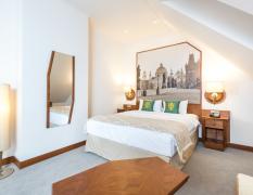 Lindner Hotel Prague Castle Beispiel eines hellen Doppelzimmers Lindner Hotel Prague Castle