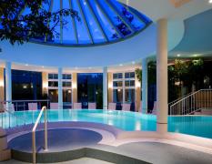 Poollandschaft im Wellnesshotel Allmer
